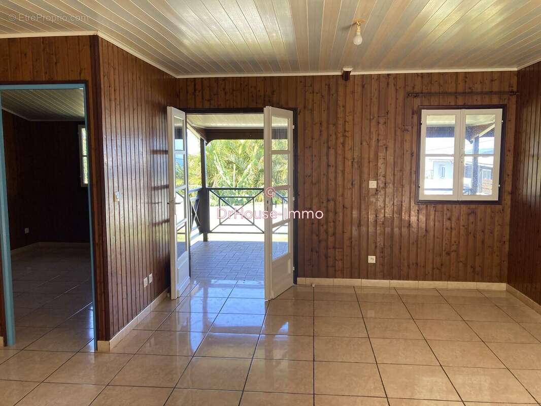 Maison à PETITE-ILE