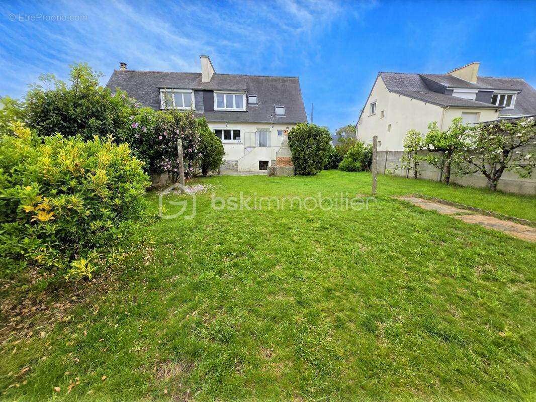 Maison à PLOUER-SUR-RANCE