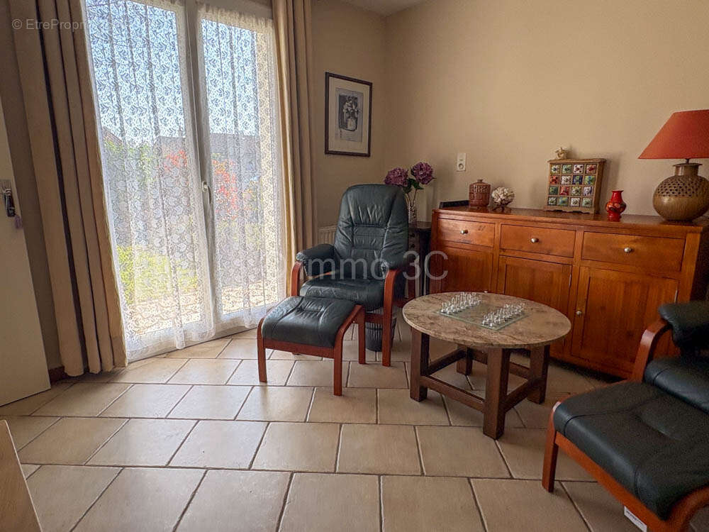 Maison à SAUZE-VAUSSAIS