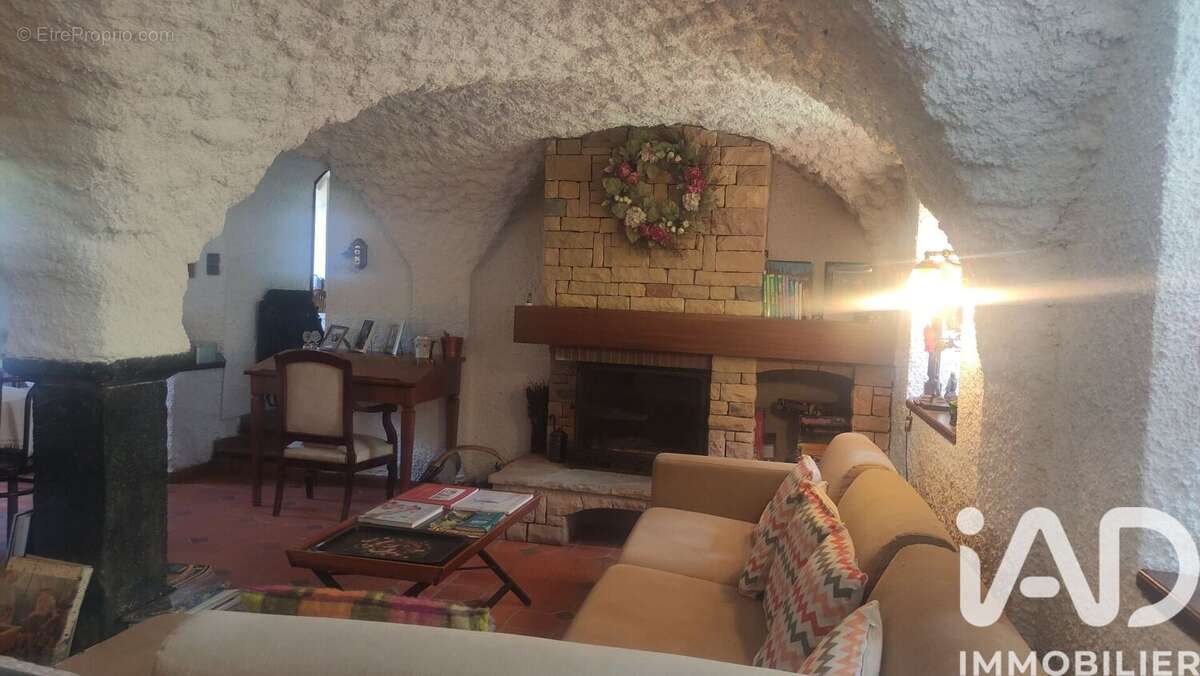 Maison 132 m² à Quet-En-Beaumont  - photo 6