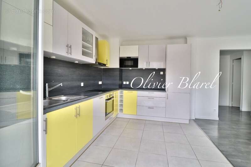 Appartement à LE PLESSIS-ROBINSON