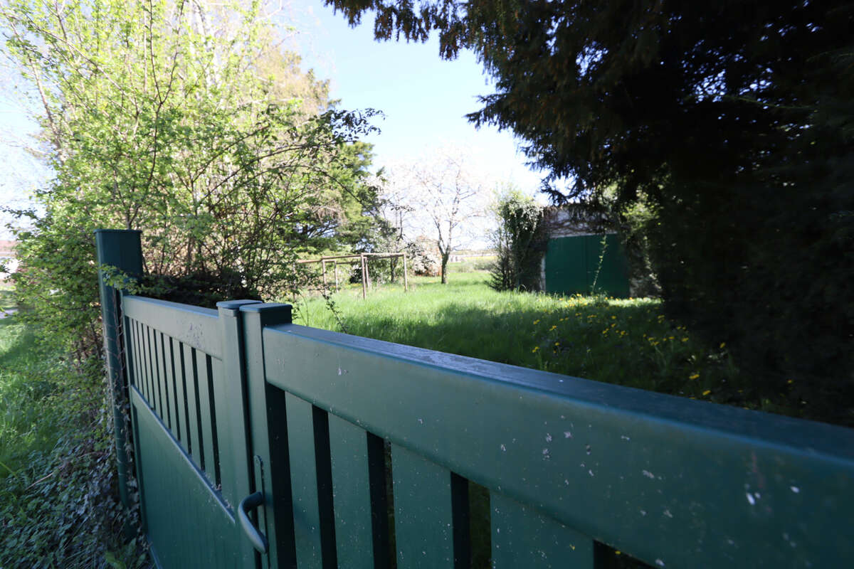 Maison à JUSSY-LE-CHAUDRIER