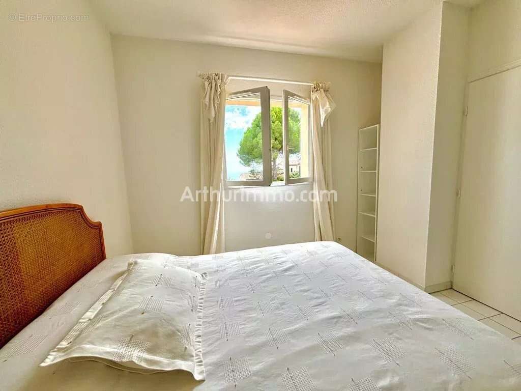 Maison à LES ISSAMBRES