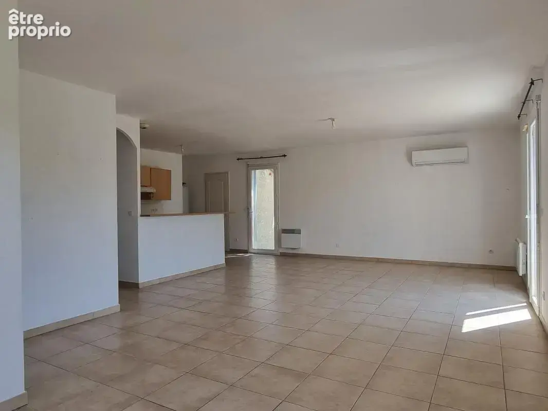  Saint-Julien-les-Rosiers – Villa de Plain-Pied de 90 m² - photo 12