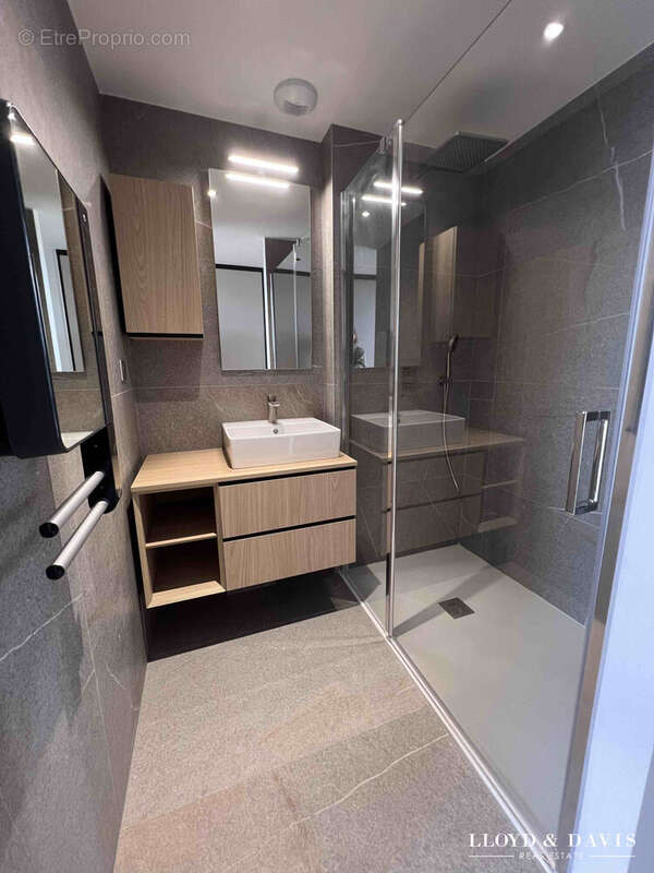 Appartement à CASTRIES