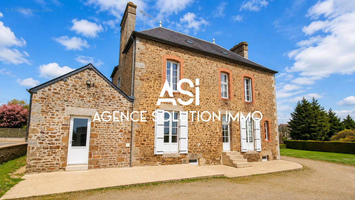 Maison à LANDIVY
