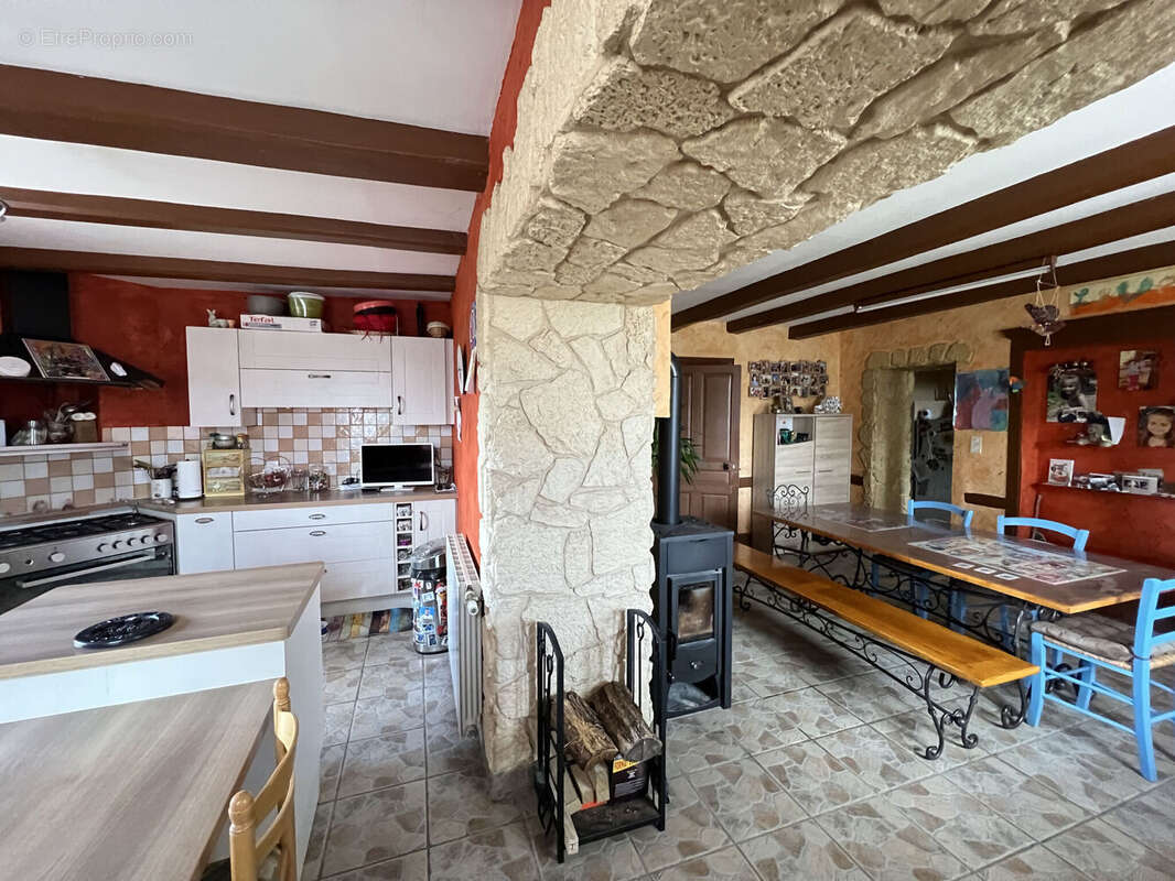 Photo 8 - Maison à COURS-LA-VILLE