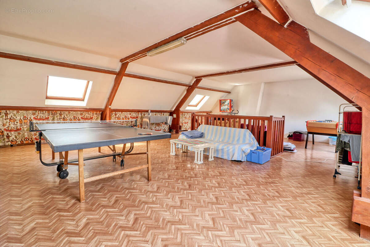 Maison Antony 10 pièce(s) - 5 chambres - 2 bureaux + dépendance - DPE C - photo 15