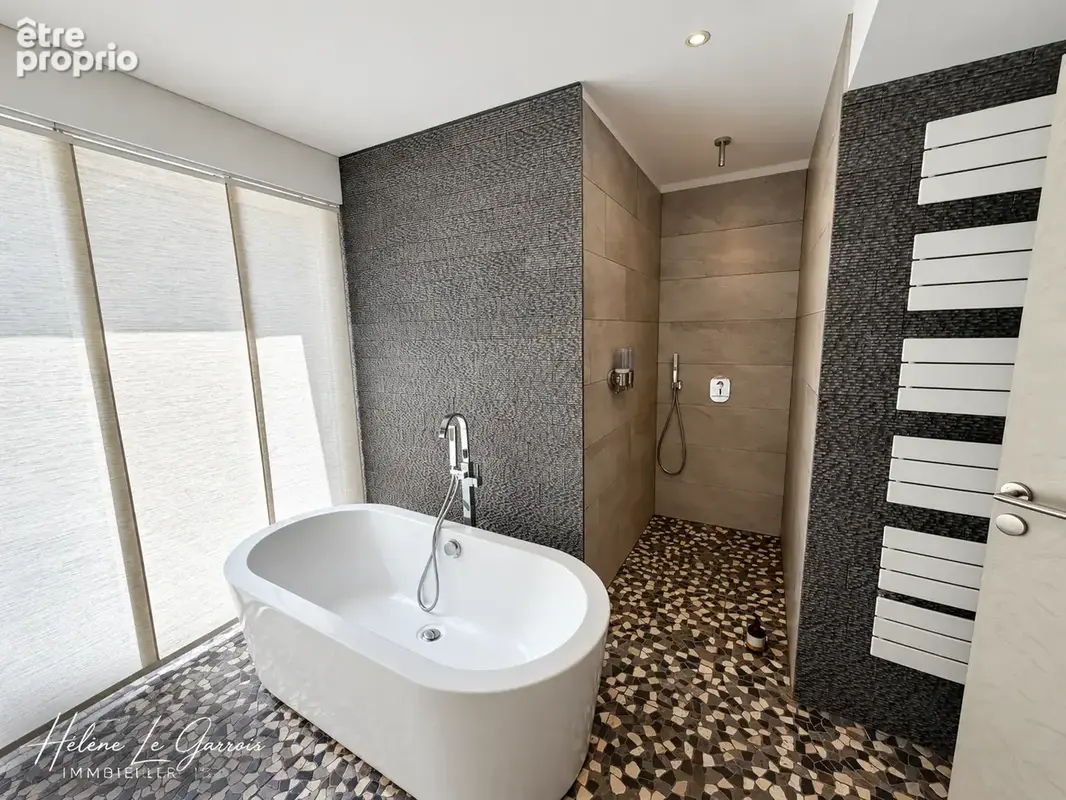 Très belle opportunité   Maison familiale contemporaine et studio indépendant sur le golf de Saint Sulpice - photo 16