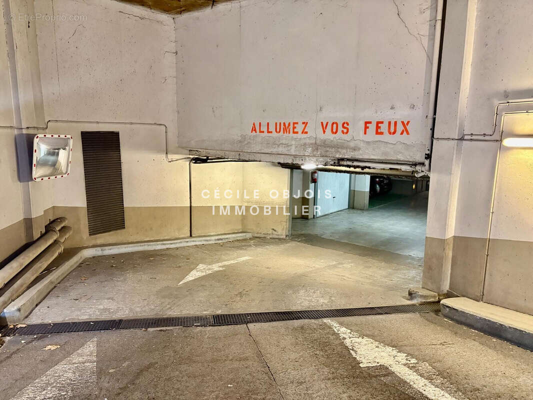 Parking à JOINVILLE-LE-PONT