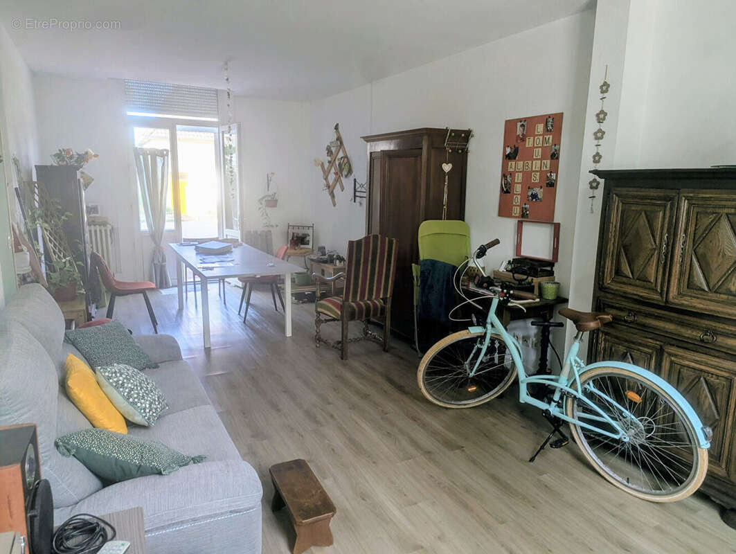 Appartement à VILLETTE-LES-DOLE