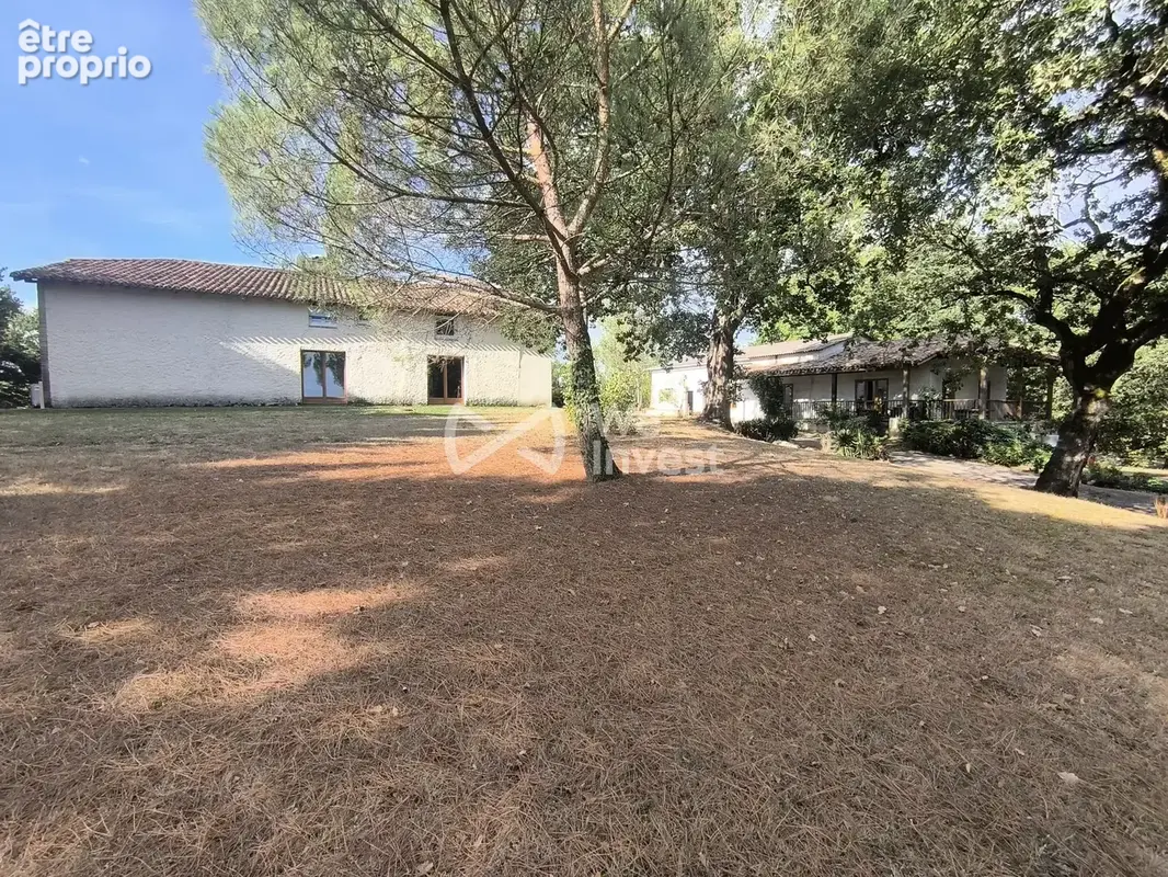 Maison 273 m² à Lavit  - photo 2
