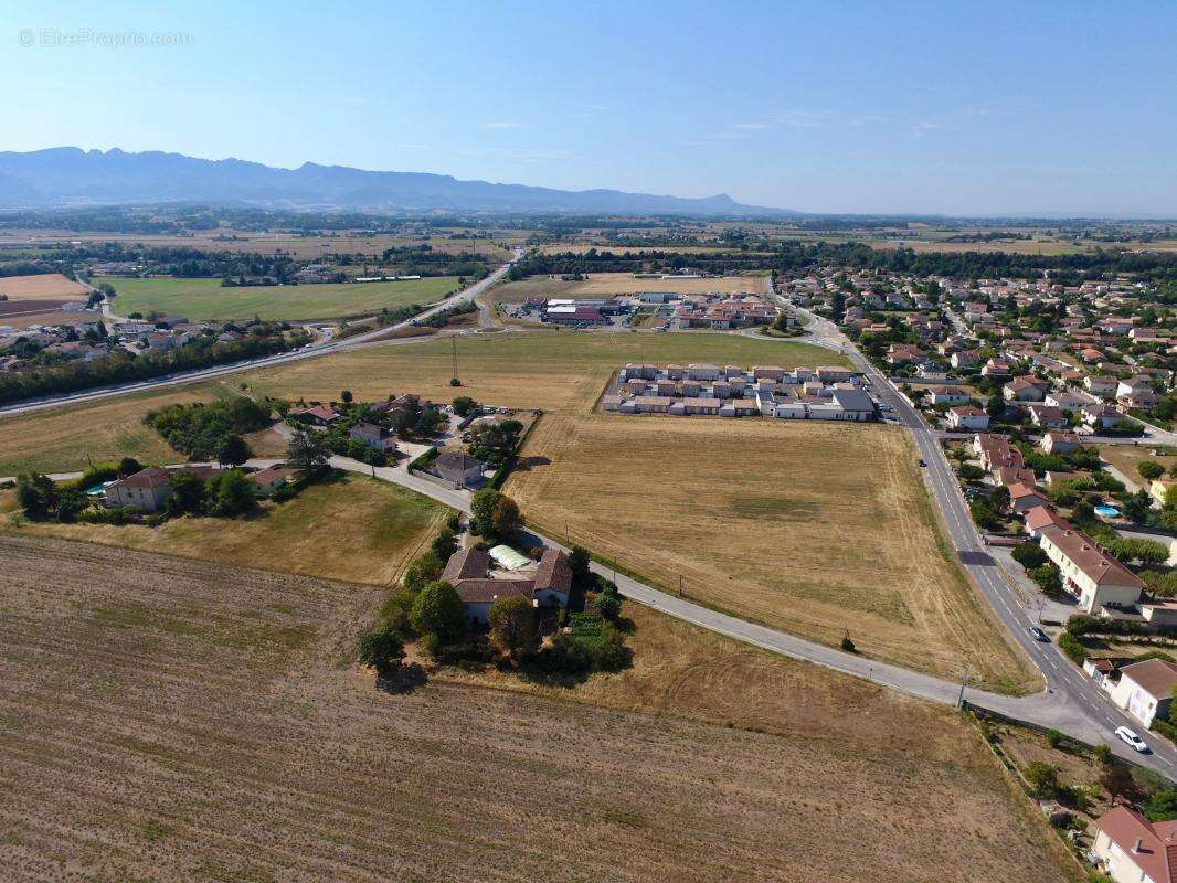 Terrain à CHATUZANGE-LE-GOUBET