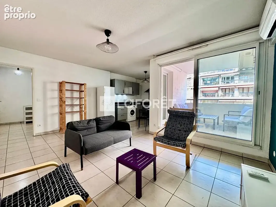 Appartement T2 avec terrasse Marseille 43 m2 Quartier Arenc-Euroméditerranée - photo 2