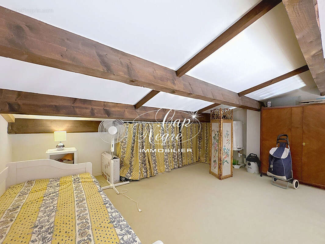Appartement à LES ISSAMBRES