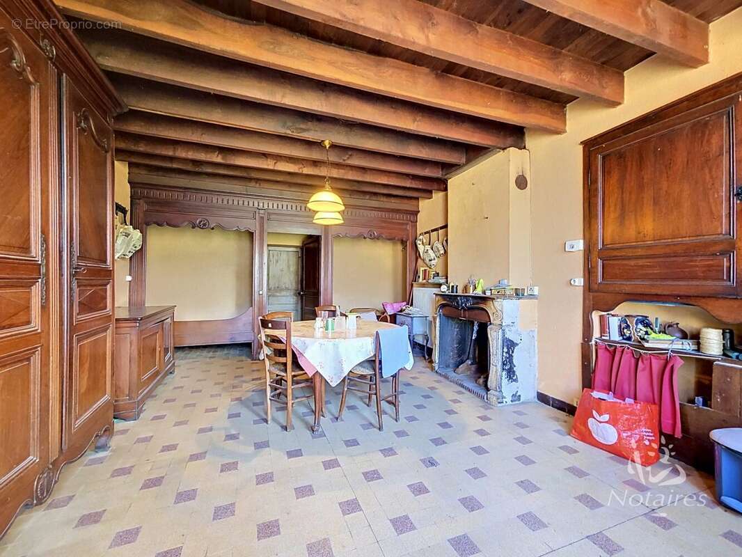 Maison à GUINDRECOURT-SUR-BLAISE