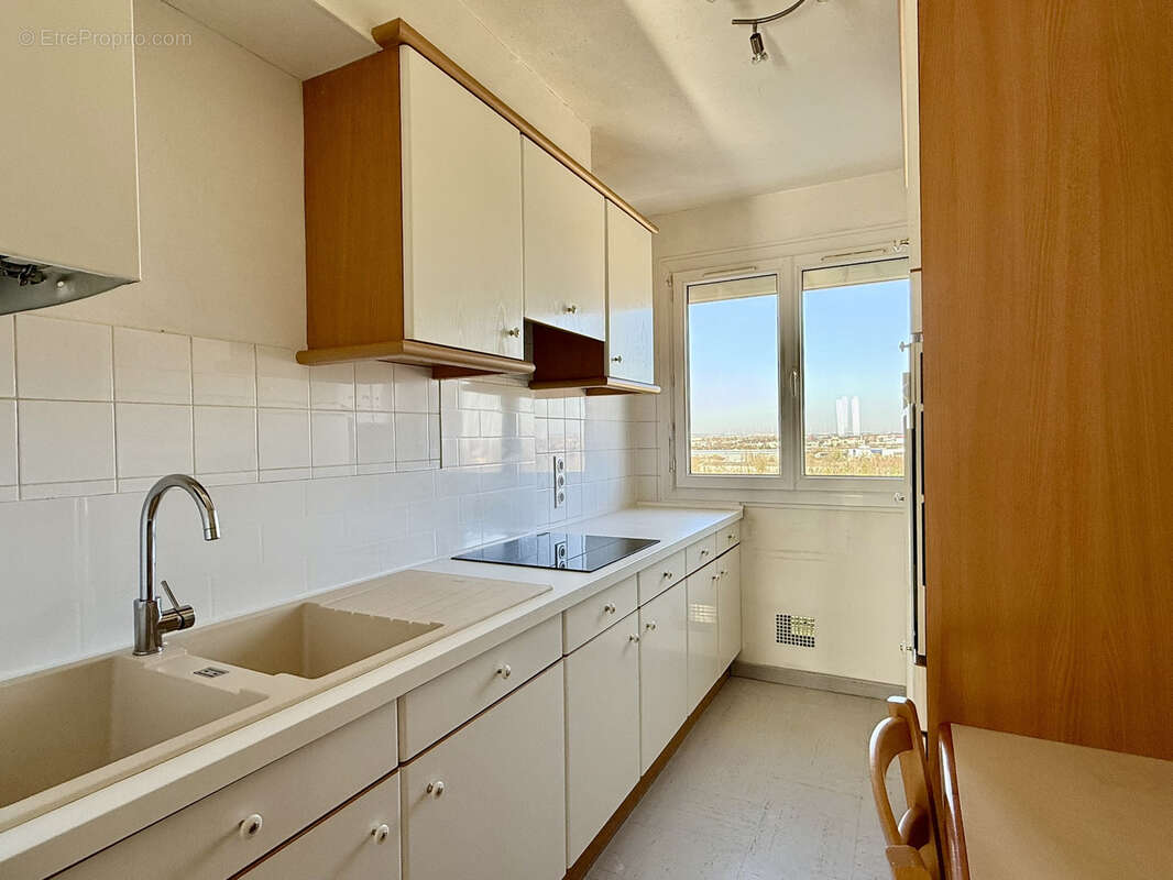 Appartement à LA CHAPELLE-SAINT-LUC