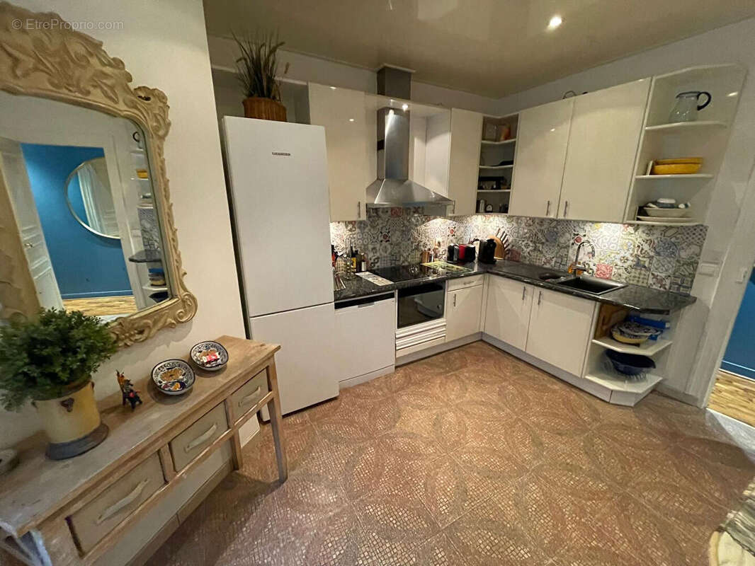 Appartement à PARIS-10E