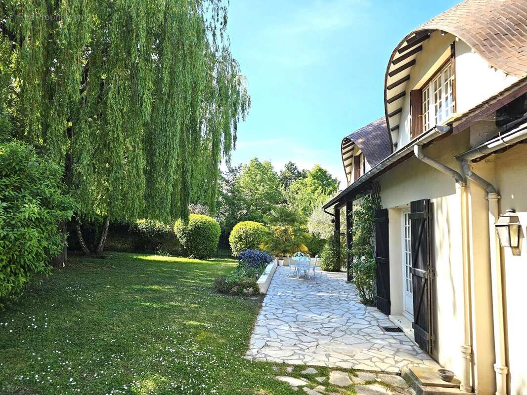 Maison à CHAMBOURCY