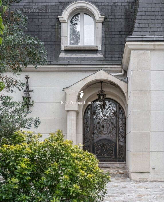 Maison à SAINT-FARGEAU-PONTHIERRY