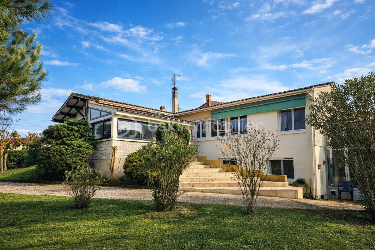 Maison à EYMET