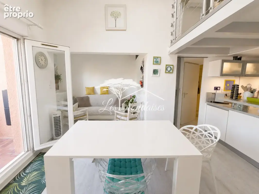 À vendre   Super Croisette, La Londe-les-Maures   Vue mer, terrasse et accès plage direct 45m2 - photo 9