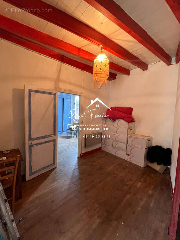 Chambre d&#039;appoint en enfilade - Maison à YZEURES-SUR-CREUSE