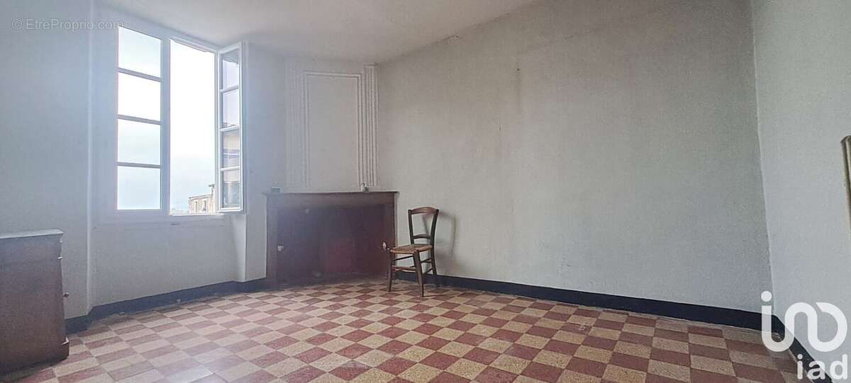 Photo 2 - Maison à JONQUIERES