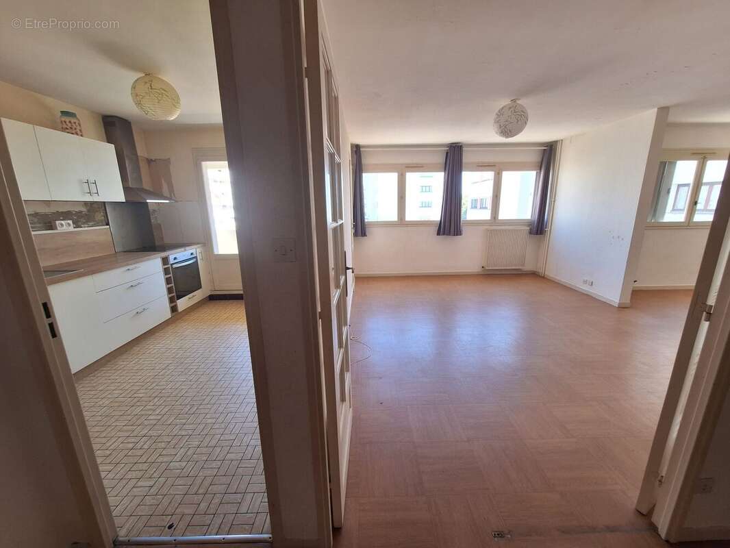 Appartement 84 m² à Tours  - photo 5