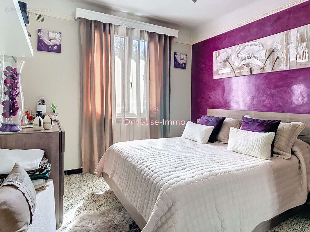 Maison à SAINT-VICTORET