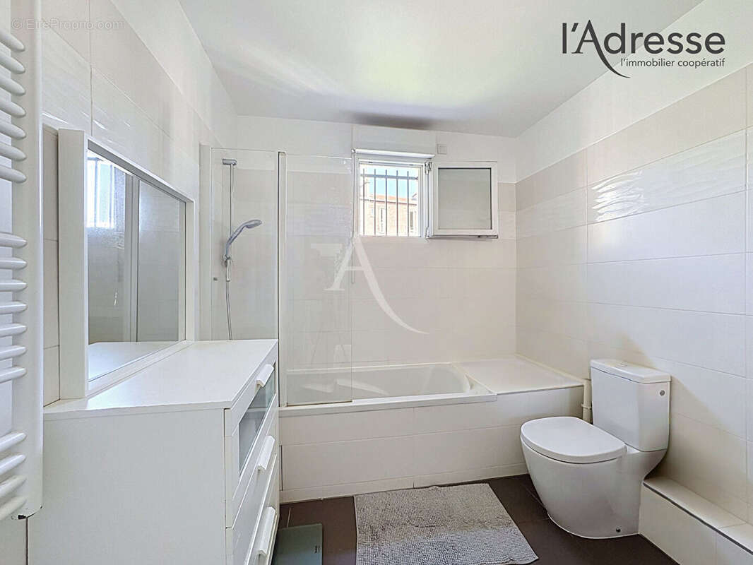 PUTEAUX/ République - Appartement 3 pièces 62m² - 1 Terrasse 16m²  - 1 Parking - 1 Cave - photo 14