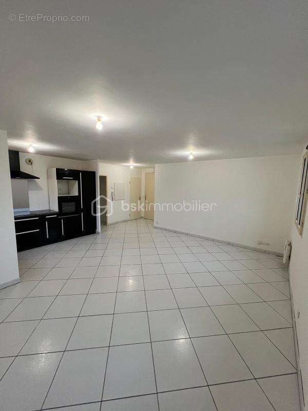 Appartement à COULOMMIERS