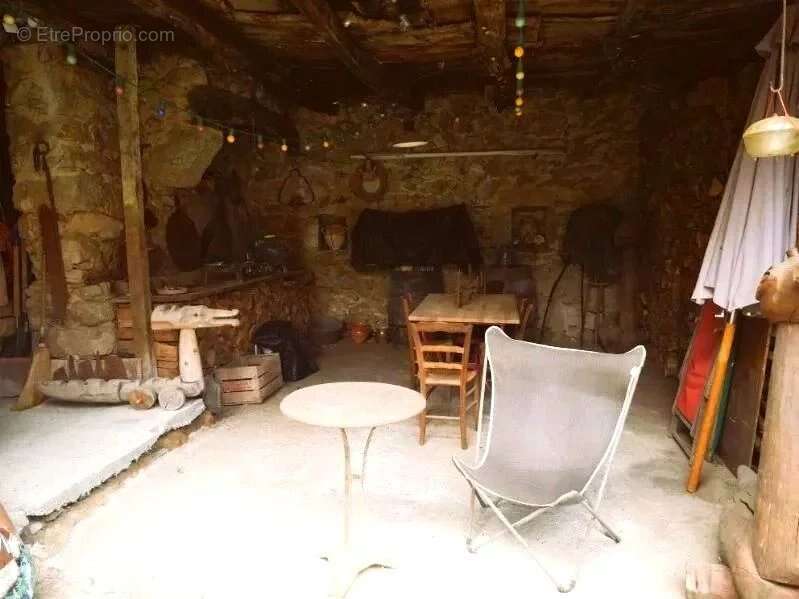 Maison à SAINT-ANDRE-DE-NAJAC