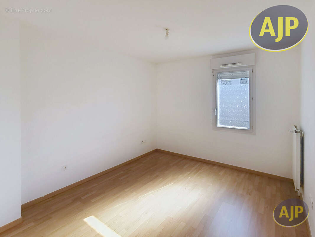 Appartement à SAINTE-LUCE-SUR-LOIRE