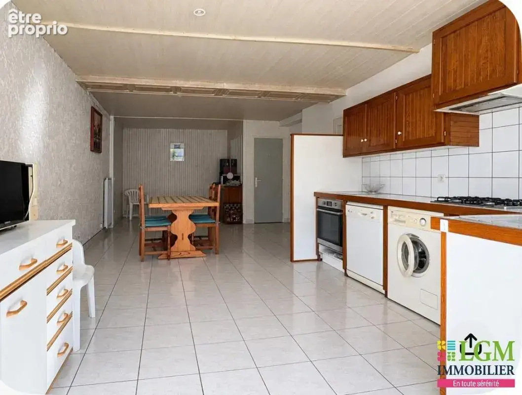Arès, propriété de 85 m² avec extérieur privatif - photo 3