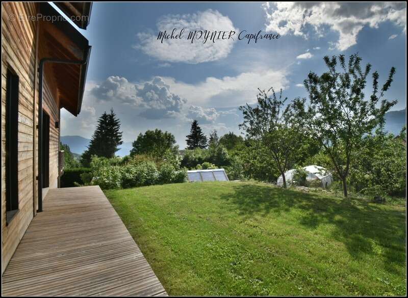 Chalet d’architecture avec vue lac, volumes rares et DPE B - Rare à la vente - photo 16