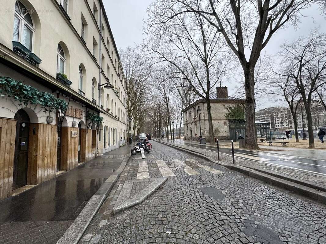 Appartement à PARIS-19E