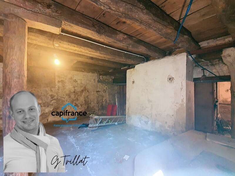 Commerce à LE PONT-DE-BEAUVOISIN