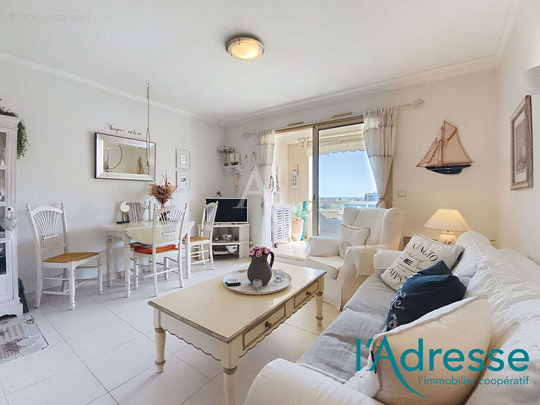 Appartement à MANDELIEU-LA-NAPOULE