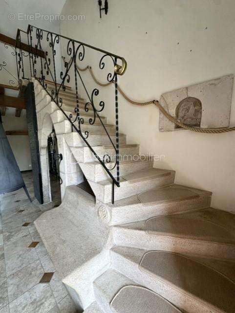 Maison de village - 140 m2 - photo 4