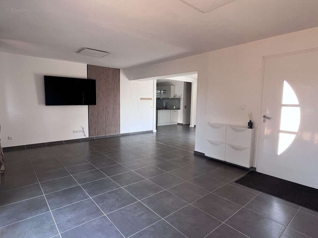 Maison 105 m² à Treon  - photo 3