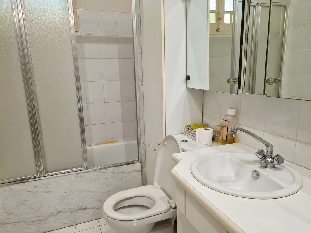 A saisir rapidement ! Superbe studio de charme à deux pas des thermes. - photo 7