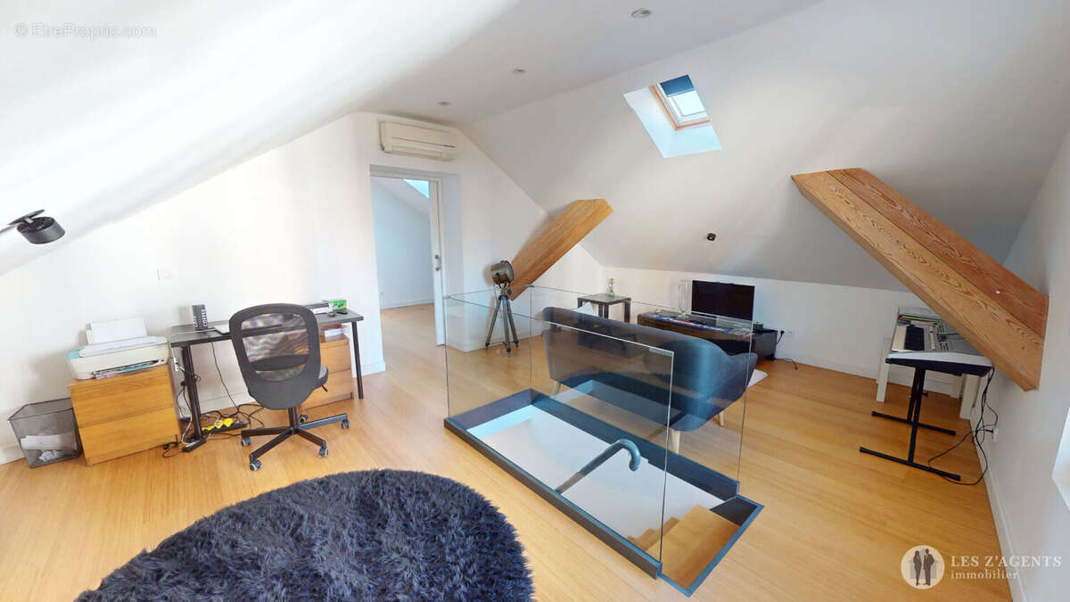 Maison à SAINT-MARTIN-D&#039;HERES