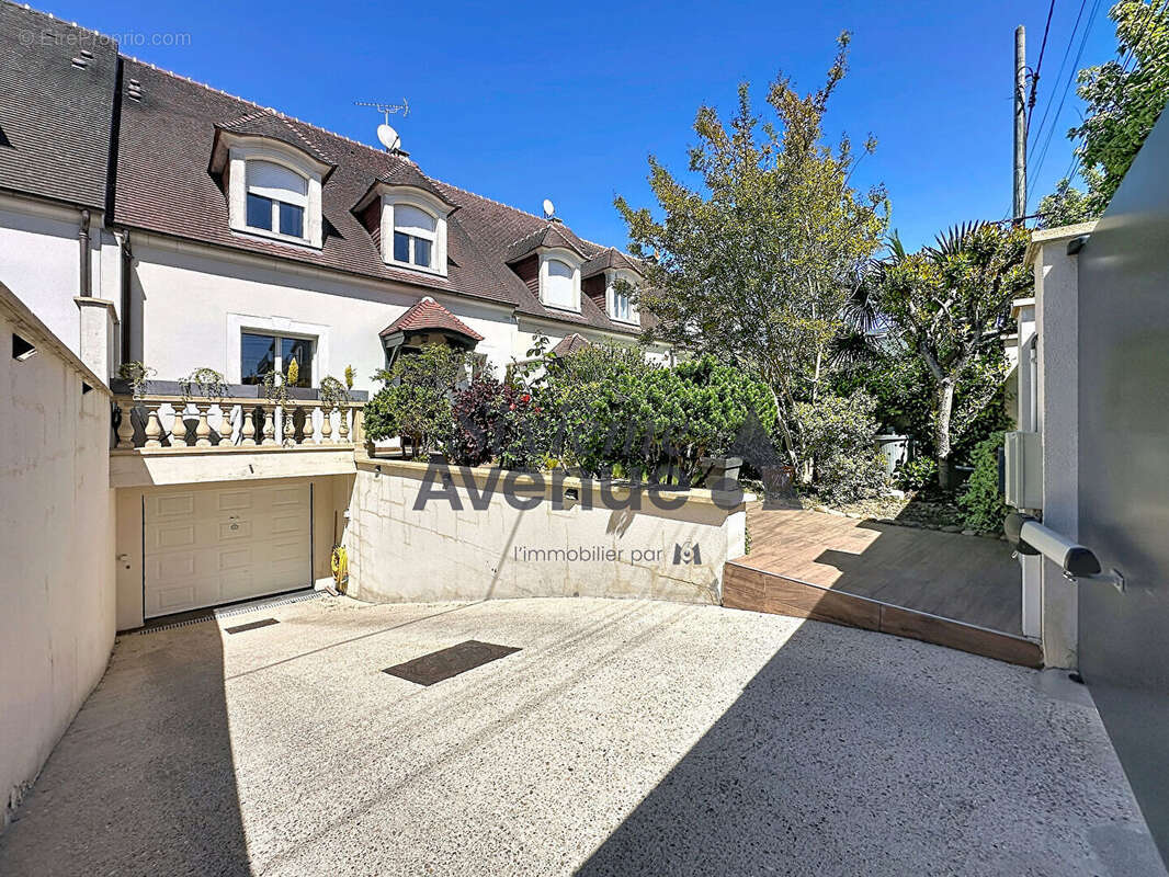Maison à NOISY-LE-GRAND