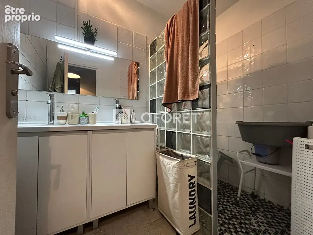Appartement L Isle Sur La Sorgue 5 pièce(s) 102.66 m² - photo 7
