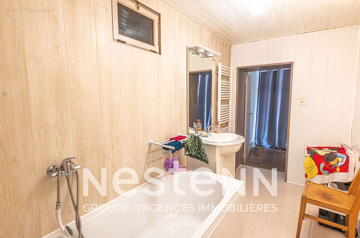 Maison Alban ancienne ferme avec dépendances sur 1ha de terrain attenant - photo 9