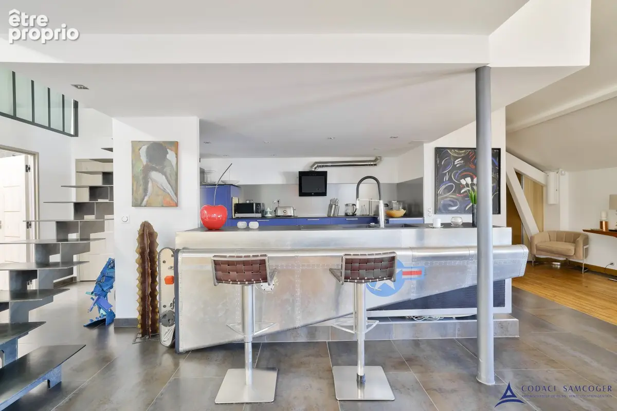 Loft - Quartier Pierre et Marie Curie - Ivry Sur Seine 5 pièce(s) 164.76 m2 - photo 5