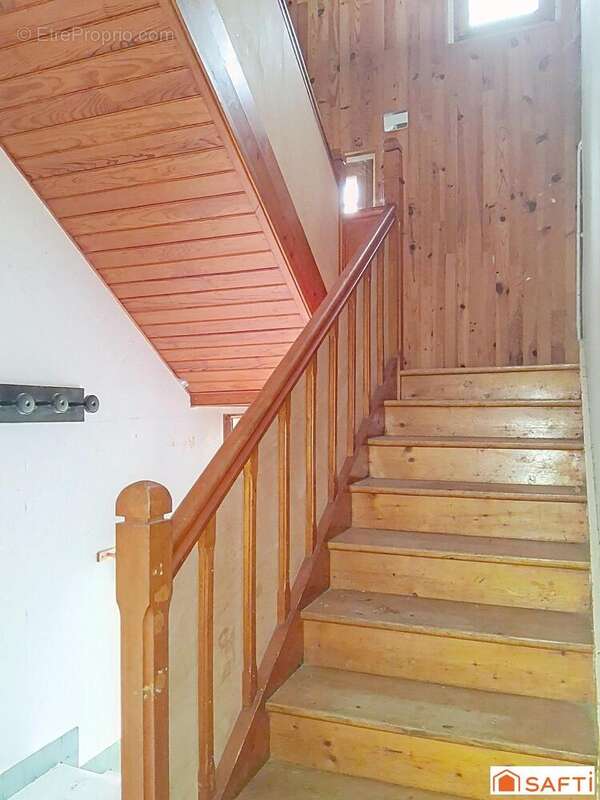 Maison 140 m² à Arandon  - photo 5