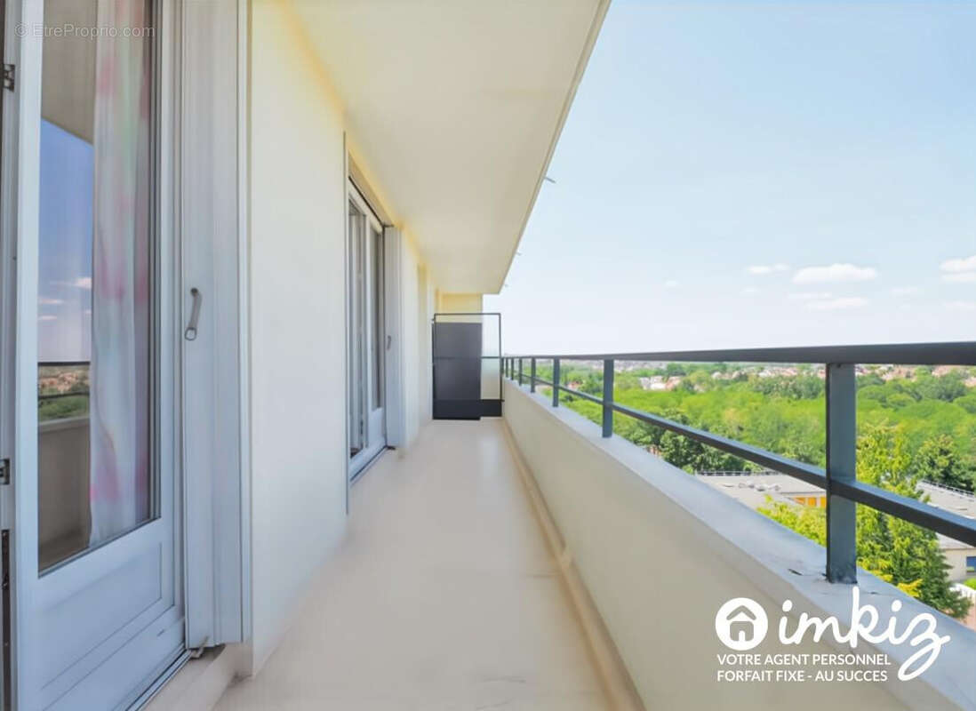 Appartement 2 pièces,  terrasse et parking - photo 2