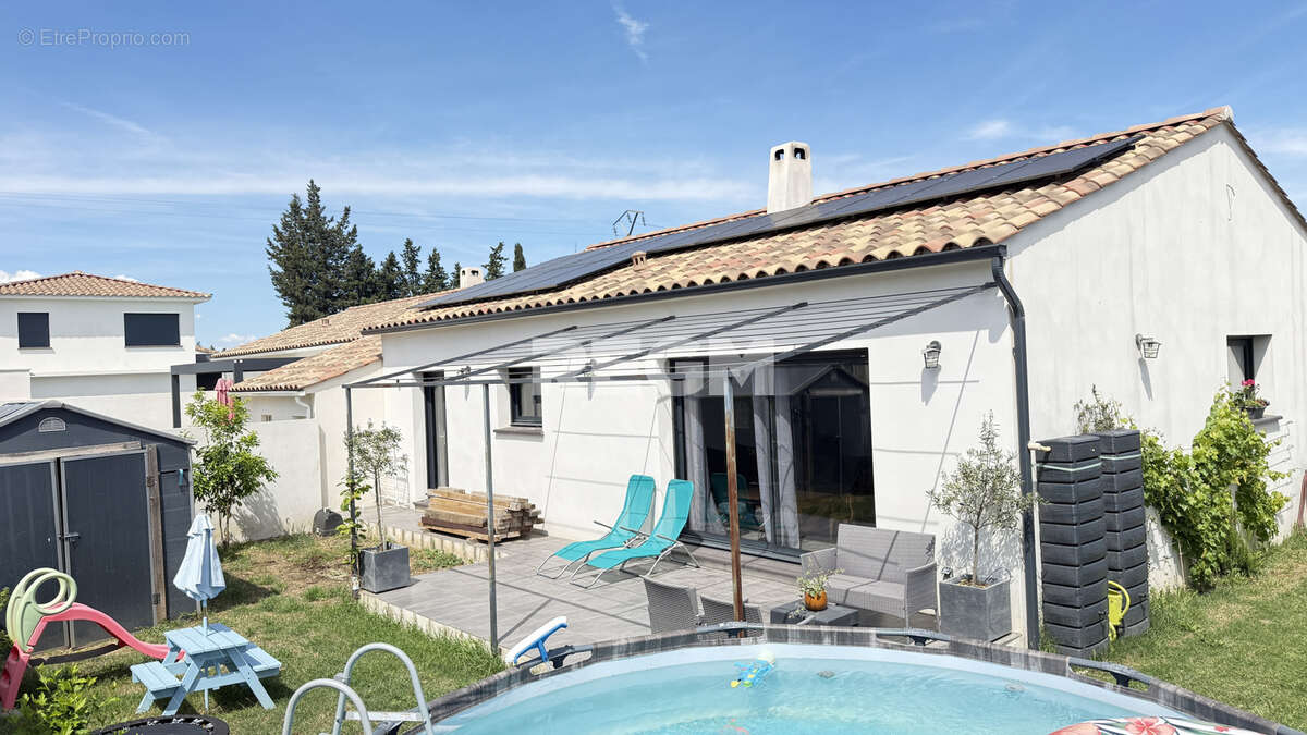 Maison à MEYNES